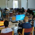 Konehuone auki (tietokoneleiri)